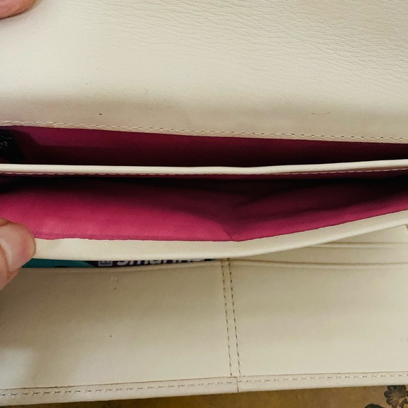 Coach Vintage White Cream Leather Trifold Wallet w Snap Closure - Picture 8 of 13